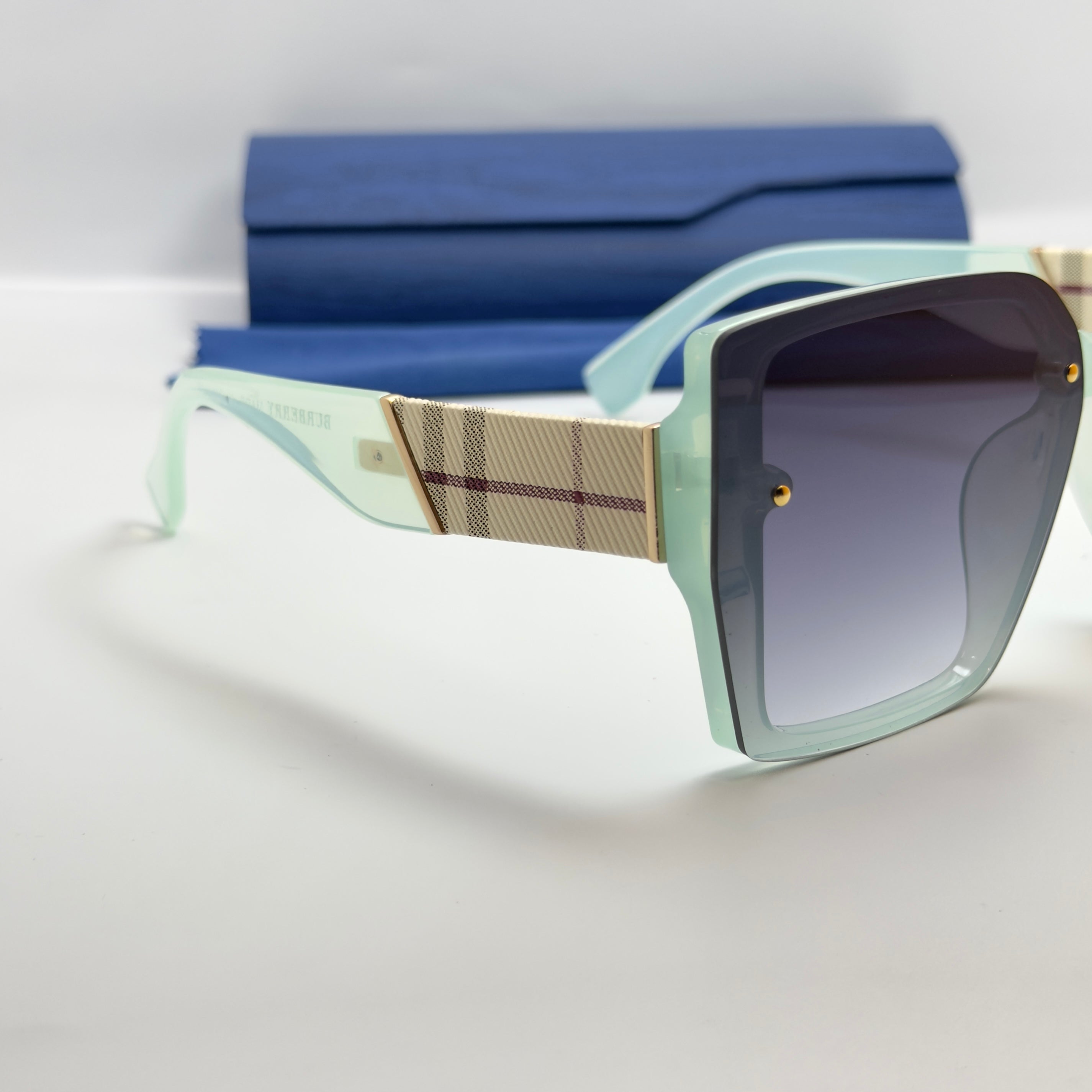 Burberry B5