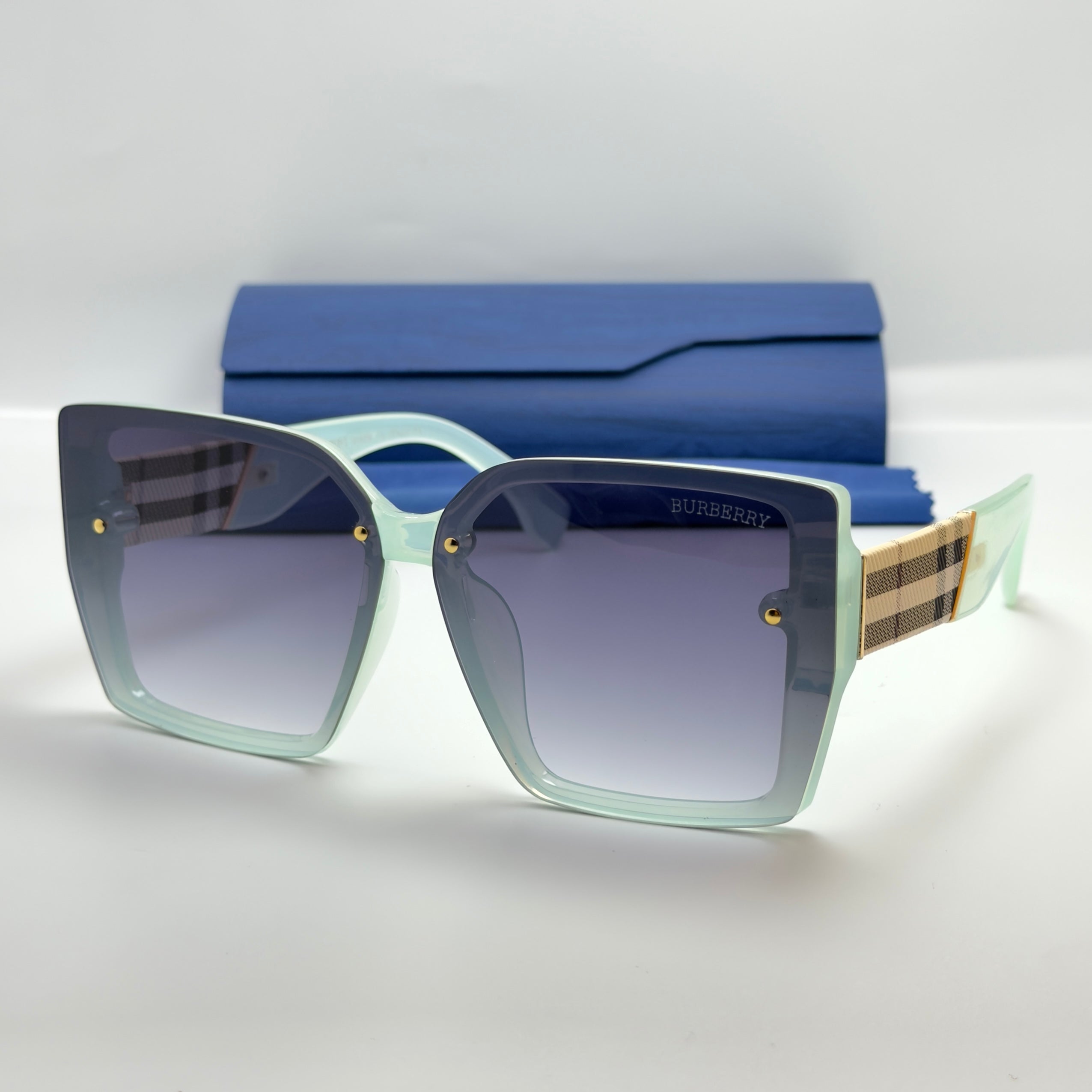 Burberry B5